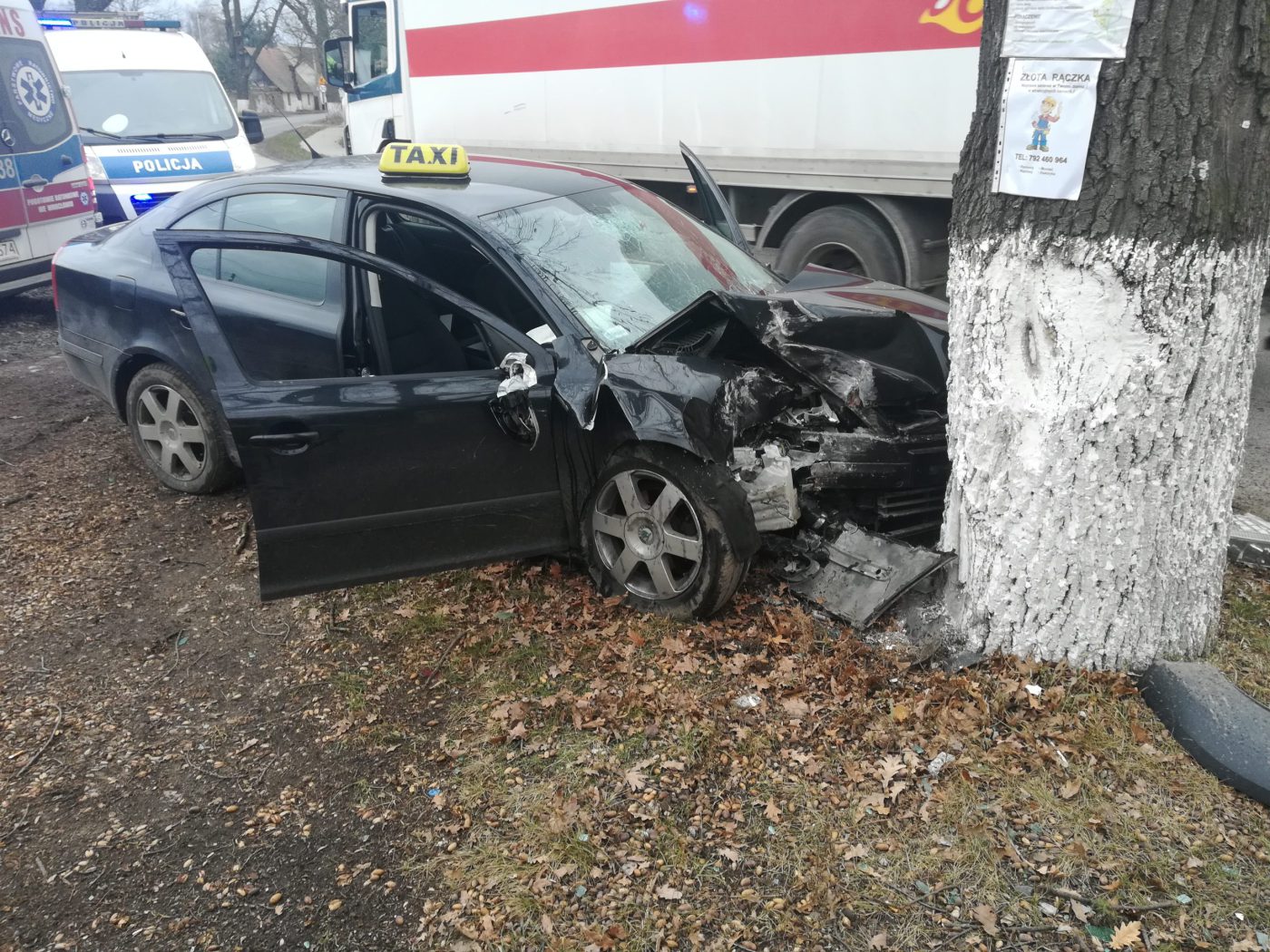 Wypadek na drodze powiatowej nr 1956D w Galowicach